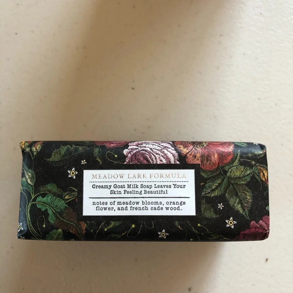 RETIRED Discontinued Meadow Lark Beekman 1802 Large 9 oz. goat milk soap